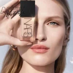 Kem nền NARS Light Reflecting