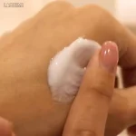DÉCAAR Cleansing Milk